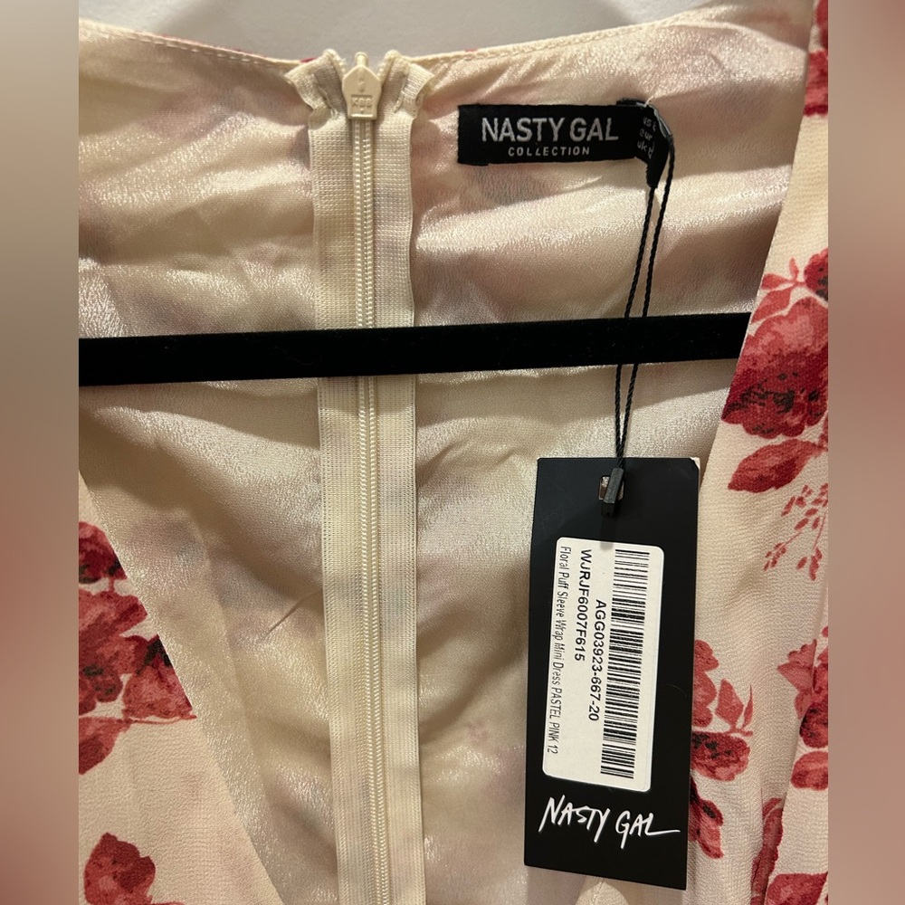 NWT Nasty Gal Floral Puff Sleeve Ruched Mini Dress Rose Floral Sz US 8 - Picture 6 of 8